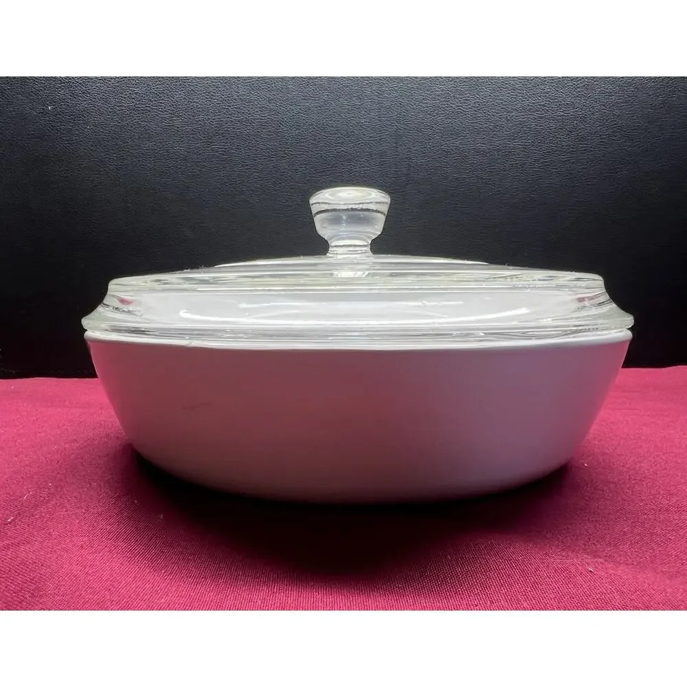 Corning Ware 6.5” Skillet‎ with lid P-83-B Cornflower Lid Has Chip